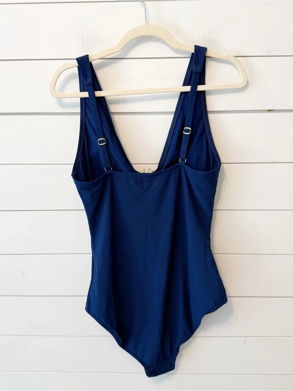 NWOTs Beyond Control Womens VNeck Tummy Control OnePiece Swimsuit W/ Hardware 16